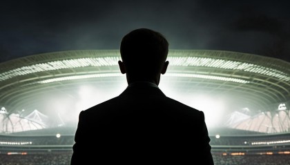 记者：尤文昨天与皮奥利直接接触，他是球队新帅候选人之一